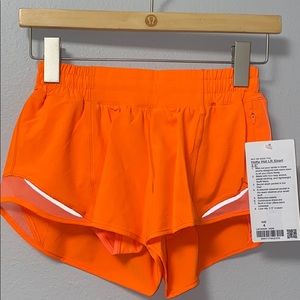 🍋 Lululemon shorts Hotty Hot 2.5 Highlight Orange